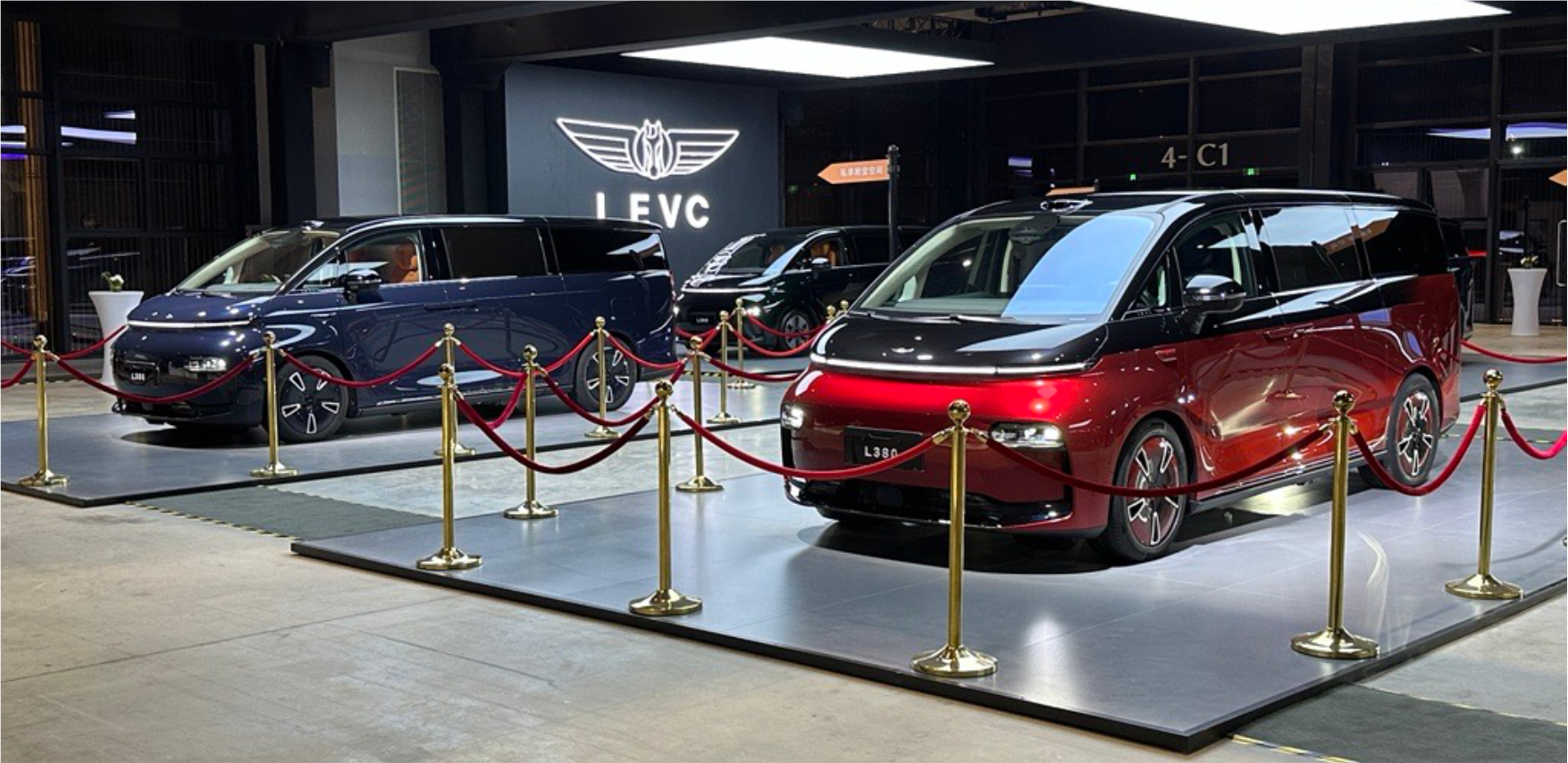 LEVC L380 — both bespoke variants on display